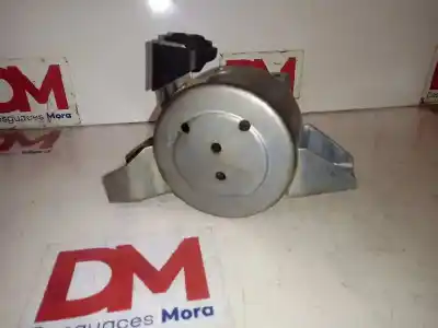 Second-hand car spare part right engine support for fiat 500 l (330) cross oem iam references   