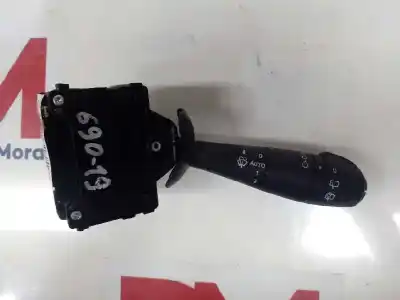Pezzo di ricambio per auto di seconda mano comando pulito per renault captur life riferimenti oem iam 255675887r  