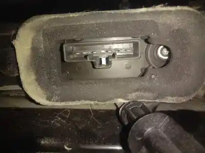 Second-hand car spare part left tailgate light for ford focus c-max (cap) ghia (d) oem iam references   