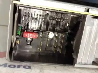 Recambio de automóvil de segunda mano de sistema audio / radio cd para peugeot 407 sw sr confort referencias oem iam   