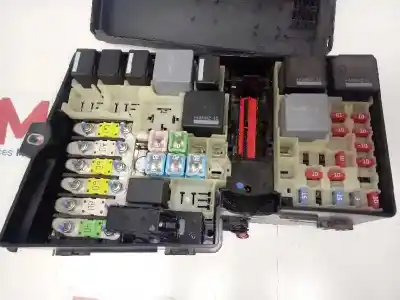 Second-hand car spare part fuse box unit for ford kuga (cbv) titanium oem iam references 9d70428091124  