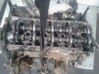 Second-hand car spare part COMPLETE ENGINE for TOYOTA HILUX (KUN)  OEM IAM references 2KD  