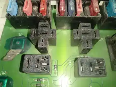 İkinci el araba yedek parçası röle/sigorta kutusu için volvo fm 12 2002 -> fsa  std 4x2 corto oem iam referansları 1079459  
