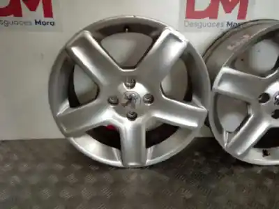Pièce détachée automobile d'occasion jeu de jantes pour peugeot 307 berlina (s2) 2.0 16v hdi fap cat (rhr / dw10bted4) références oem iam 17 pulgadas  
