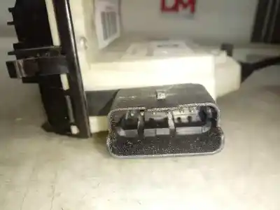 Second-hand car spare part front right door lock for citroen ds5 design oem iam references   