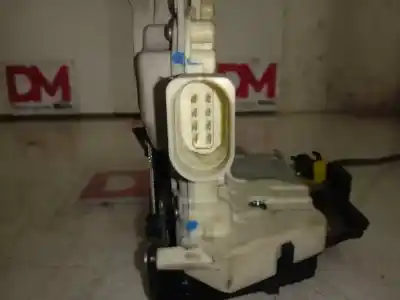 Автозапчастина б/у замок передніх дверей лівий для audi a6 avant (4f5) 2.7 tdi посилання на oem iam 4f2837015  