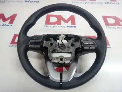 Peça sobressalente para automóvel em segunda mão volante por hyundai i30 (pd) essence referências oem iam 