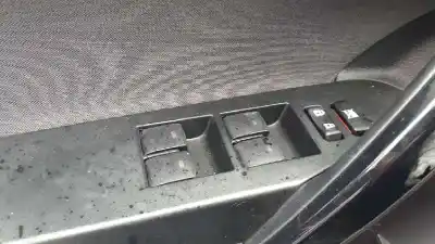 Peça sobressalente para automóvel em segunda mão botão / interruptor elevador vidro dianteiro esquerdo por toyota auris hybrid active referências oem iam 515220