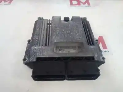 Peça sobressalente para automóvel em segunda mão centralina de motor uce por fiat 500 l living (351) lounge referências oem iam 0281032339