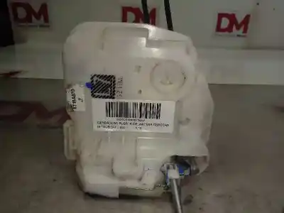 Автозапчастина б/у замок передній праві двері для mitsubishi l 200 basis club cab 4wd посилання на oem iam 5715a970