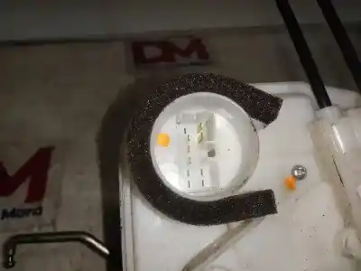 Автозапчастина б/у замок передніх дверей лівий для mitsubishi l 200 basis club cab 4wd посилання на oem iam   