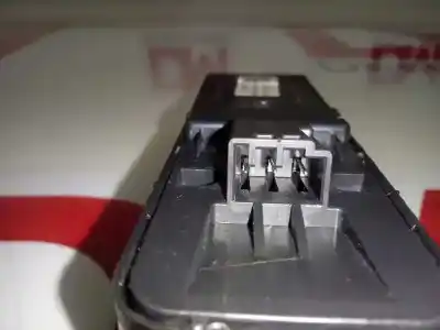 Second-hand car spare part left front power window switch for land rover evoque se dynamic oem iam references   