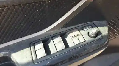 Автозапчасти б/у выключатель левого переднего окна за toyota c-hr (x10) híbrido hybrid active ссылки oem iam 515818