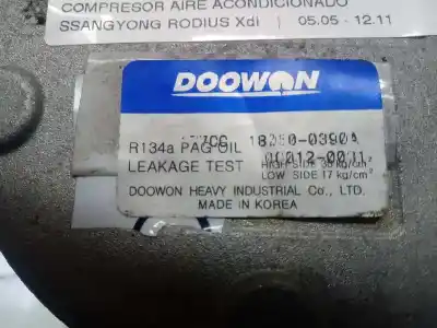 Second-hand car spare part AIR CONDITIONING COMPRESSOR for SSANGYONG RODIUS  OEM IAM references 180500390A  