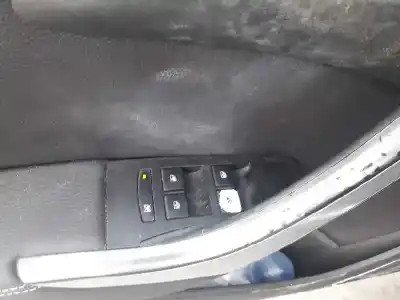 Second-hand car spare part left front power window switch for opel astra j lim. 1.7 16v cdti oem iam references 13305011