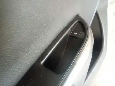 Second-hand car spare part rear left power window switch for opel astra j lim. 1.7 16v cdti oem iam references 13301888