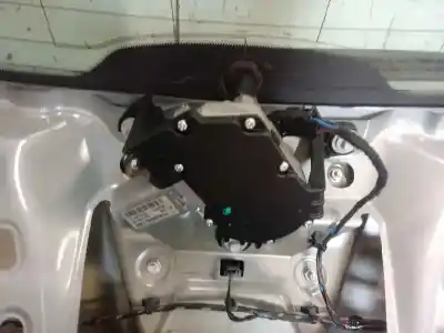 Second-hand car spare part rear windshield wiper motor for opel astra j lim. 1.7 16v cdti oem iam references 
