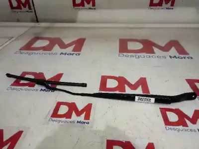 Автозапчасти б/у РЫЧАГ СТЕКЛООЧИСТИТЕЛЯ ПЕРЕДНИЙ ПРАВЫЙ за OPEL CORSA F  ссылки OEM IAM   