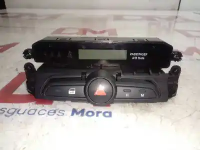 Second-hand car spare part hazard warning lights for hyundai ix20 gl classic oem iam references 937001k300