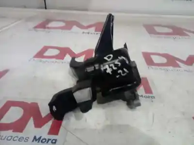 Second-hand car spare part right engine support for toyota auris hybrid active oem iam references   