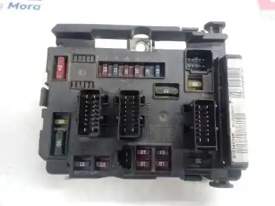 Pièce détachée automobile d'occasion BOÎTES À FUSIBLES pour CITROEN C5 BERLINA  Références OEM IAM 964125808000  