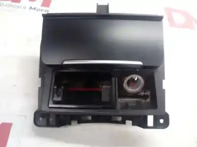 Автозапчастина б/у попільничка для audi a5 cabriolet (8f7) 3.0 tdi посилання на oem iam 8k0857951  