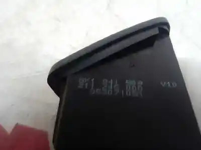 Second-hand car spare part hazard warning lights for audi a5 coupe (8t) 2.7 tdi oem iam references 8k1941509  