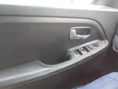 Second-hand car spare part left front door trim for kia carens ( ) concept oem iam references 