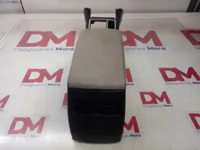 Pezzo di ricambio per auto di seconda mano bracciolo centrale per chrysler 300 c 3.0 crd cat riferimenti oem iam   