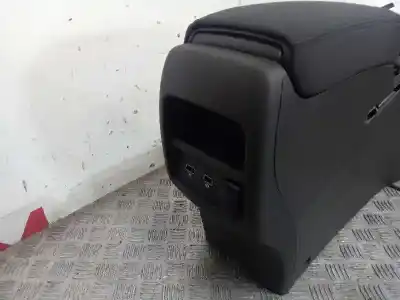 Pezzo di ricambio per auto di seconda mano bracciolo centrale per renault kadjar business riferimenti oem iam   