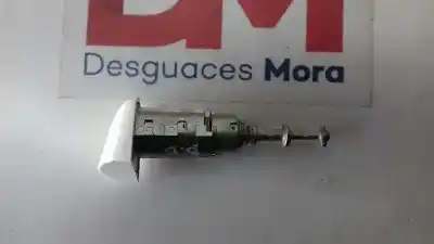 Second-hand car spare part left front door lock for renault captur adventure oem iam references   