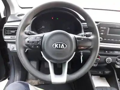 Second-hand car spare part steering wheel for kia rio (yb) attract oem iam references 