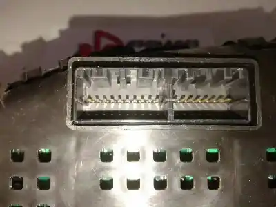 Peça sobressalente para automóvel em segunda mão quadrante por hyundai i30 1.6 crdi cat referências oem iam 940332r200  