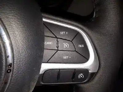 Peça sobressalente para automóvel em segunda mão comandos do volante por jeep renegade 1.4 m-air referências oem iam 735572824