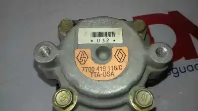 Pezzo di ricambio per auto di seconda mano pompa del servosterzo per renault clio ii fase ii (b/cb0) 1.2 58 cv / 43 kw riferimenti oem iam 7700419118  