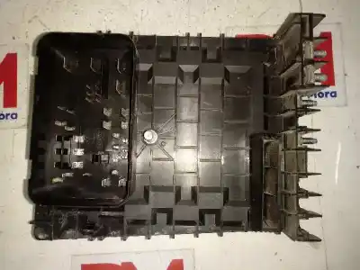 Peça sobressalente para automóvel em segunda mão caixa de fusíveis e relés por seat leon (1p1) comfort limited referências oem iam 