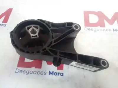 Second-hand car spare part front engine support for opel astra j lim. 1.7 16v cdti oem iam references 13248600