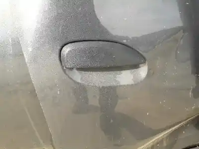 Peça sobressalente para automóvel em segunda mão puxador exterior frente direito por dacia sandero comfort referências oem iam 