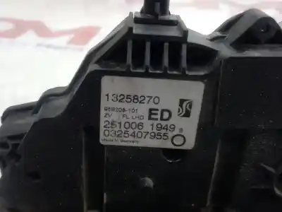 Peça sobressalente para automóvel em segunda mão fechadura da porta dianteira esquerda por opel corsa d cosmo referências oem iam 13258270  