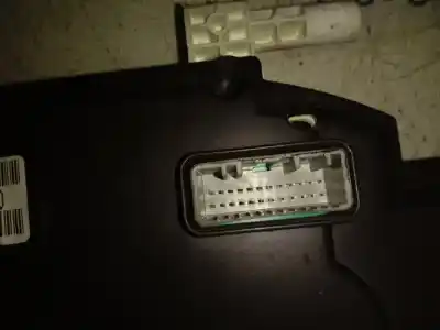 Peça sobressalente para automóvel em segunda mão quadrante por renault kangoo authentique referências oem iam 8200796010  