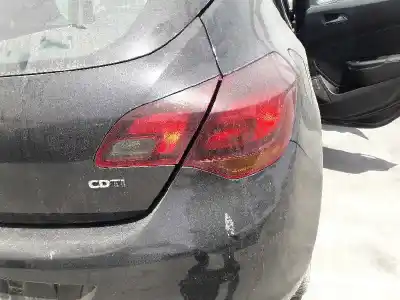 Peça sobressalente para automóvel em segunda mão farolim interior traseiro direito por opel astra j lim. cosmo referências oem iam 