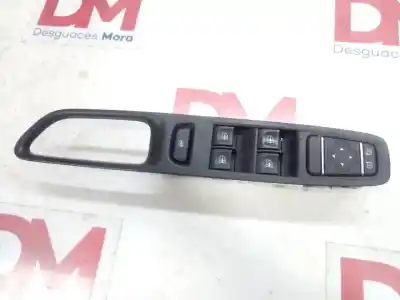 Peça sobressalente para automóvel em segunda mão botão / interruptor elevador vidro dianteiro esquerdo por renault captur life referências oem iam 254113300r  