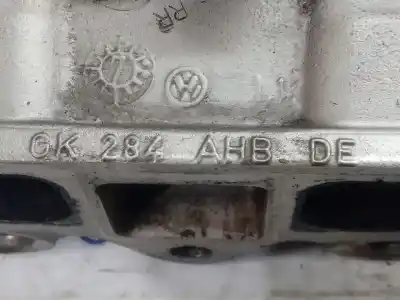 Peça sobressalente para automóvel em segunda mão régua / rampa de injetores por audi a3 (8p) 1.4 tfsi ambiente 125 cv / 92 kw referências oem iam gk284ahb  