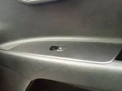 Peça sobressalente para automóvel em segunda mão botão / interruptor elevador vidro dianteiro direito por kia stonic (ybcuv) business referências oem iam 93575h8000
