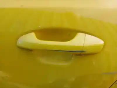 Peça sobressalente para automóvel em segunda mão puxador exterior traseiro esquerdo por kia stonic (ybcuv) business referências oem iam 