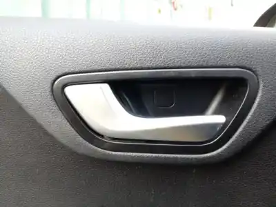 Peça sobressalente para automóvel em segunda mão puxador interior dianteiro esquerdo por kia stonic (ybcuv) business referências oem iam 82613h8500