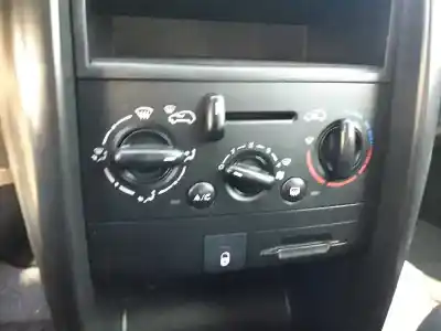 Peça sobressalente para automóvel em segunda mão comando de sofagem (chauffage / ar condicionado)  por peugeot 207 urban referências oem iam 69910002