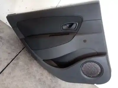 Peça sobressalente para automóvel em segunda mão forra / revestimento da porta traseira esquerda por renault scénic iii (jz0/1_) 1.5 dci referências oem iam 