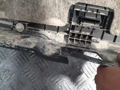 Second-hand car spare part tailgate trim for kia stonic (ybcuv) concept oem iam references   