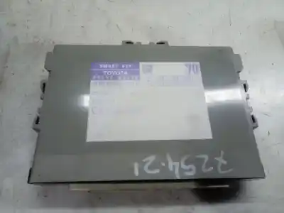 Pezzo di ricambio per auto di seconda mano quadro di chiusura per toyota auris hybrid active riferimenti oem iam 8999002140